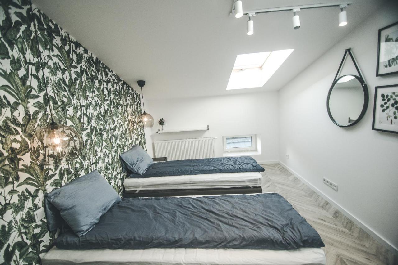 Strzelecka Floor Apartment
